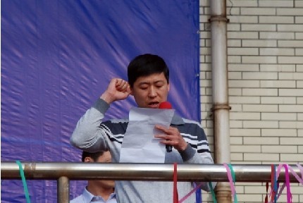 并肩經(jīng)風雨，攜手創(chuàng)輝煌 --記冰輪集團第三十屆田徑運動會