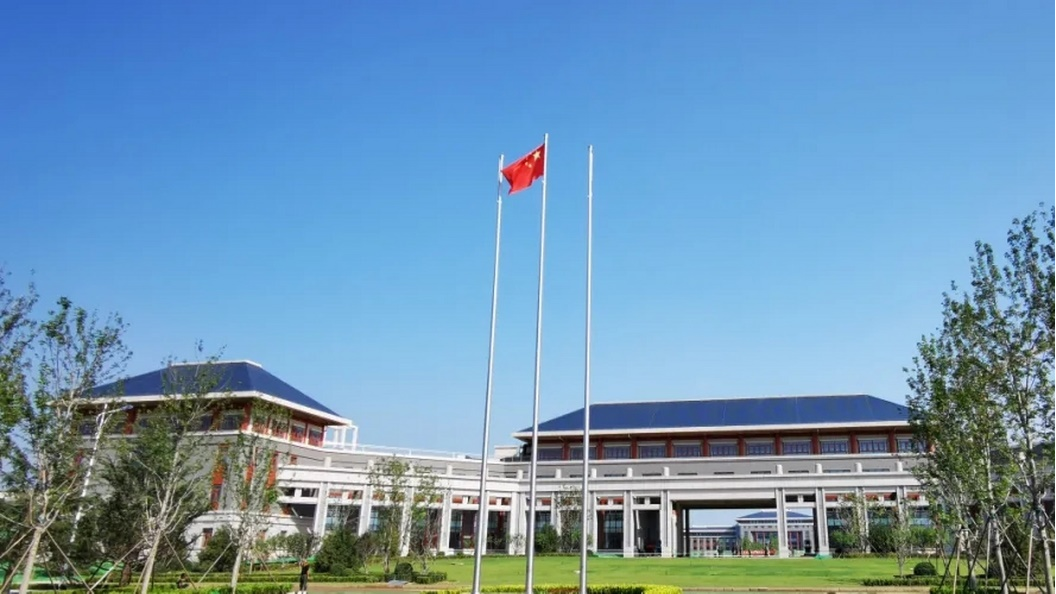 荏原憑借專業(yè)高效機(jī)房技術(shù)，為中央民大打造高效低碳能源站