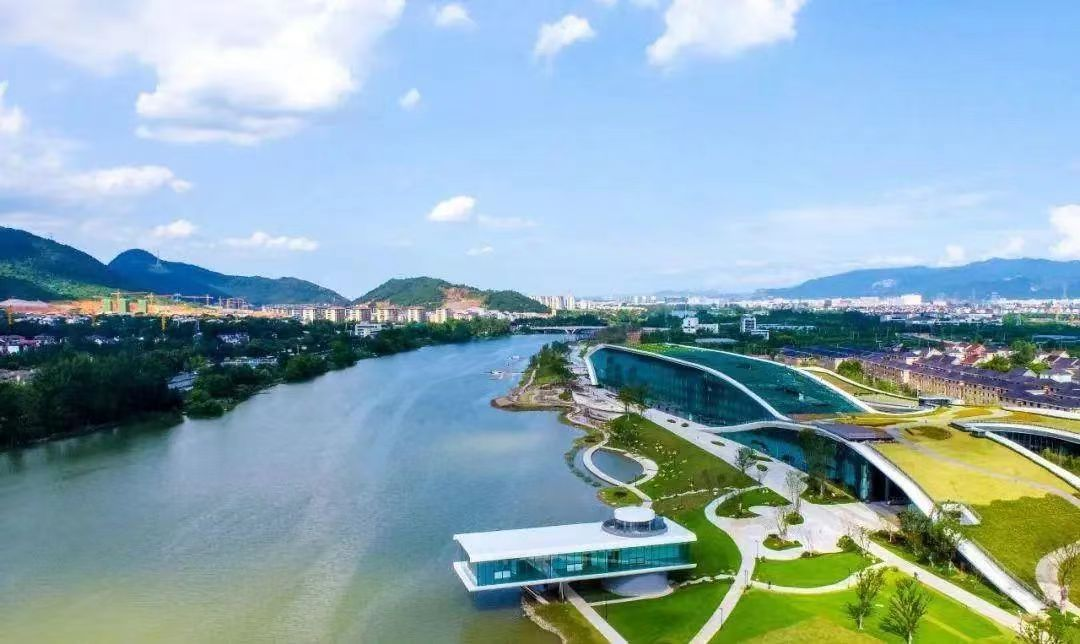 見證中國(guó)代表團(tuán)首金，荏原冷卻塔助力亞運(yùn)水上運(yùn)動(dòng)中心